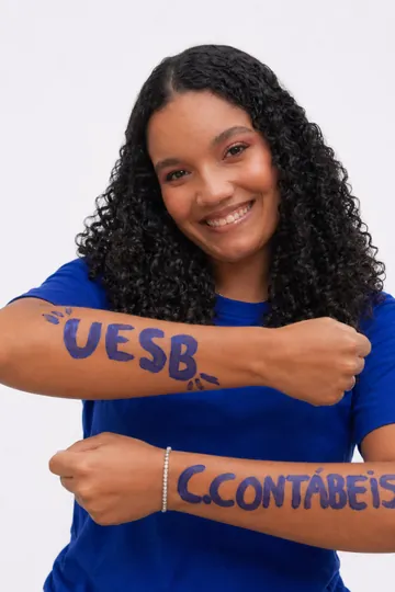Laísa Rodrigues — Aprovada em Ciências Contábeis UESB