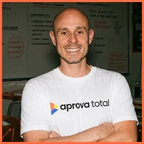 Prof. Ricardinho, professor de Português e Literatura do Aprova Total