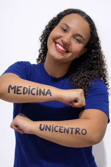 Eloisa Bussola, Aprovada em Medicina UNICENTRO